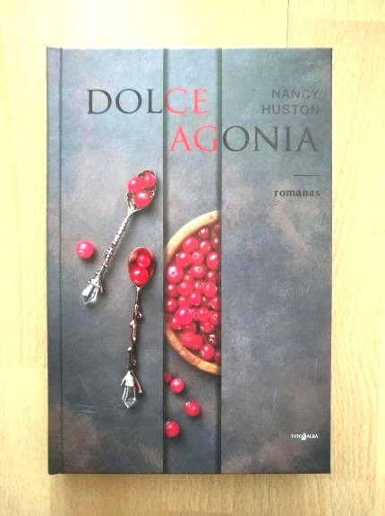 knyga dolce agonia